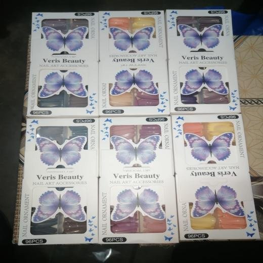 96 Pcs Fake Nails Set – 4 Color Artificial Nails + Nail Glue